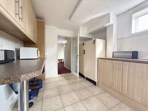 Photo 29- click for photo gallery